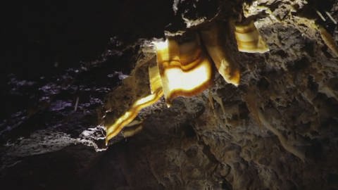 Abstieg in die Höhlenwelt
