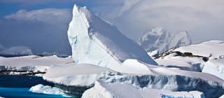 Riesige Eisberg in der Antarktis