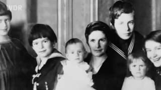 Schwarz Weiß Fotografie von Thomas Mann und seiner Familie.